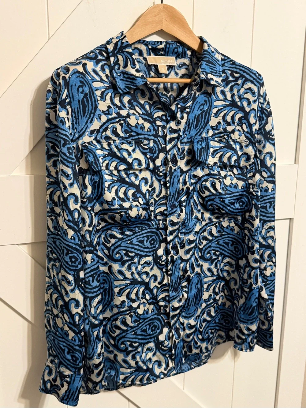 Michael Kors Women’s XL Blue, Black and White Paisley-Print Button-Up Blouse